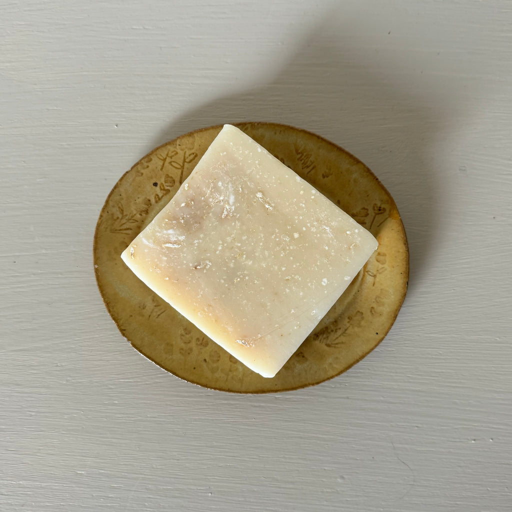 Hold / Goats Milk, Honey & Oatmeal → Still-baesha